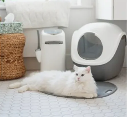 Litter Locker High-Walled Litter Box with Handles and Scoop